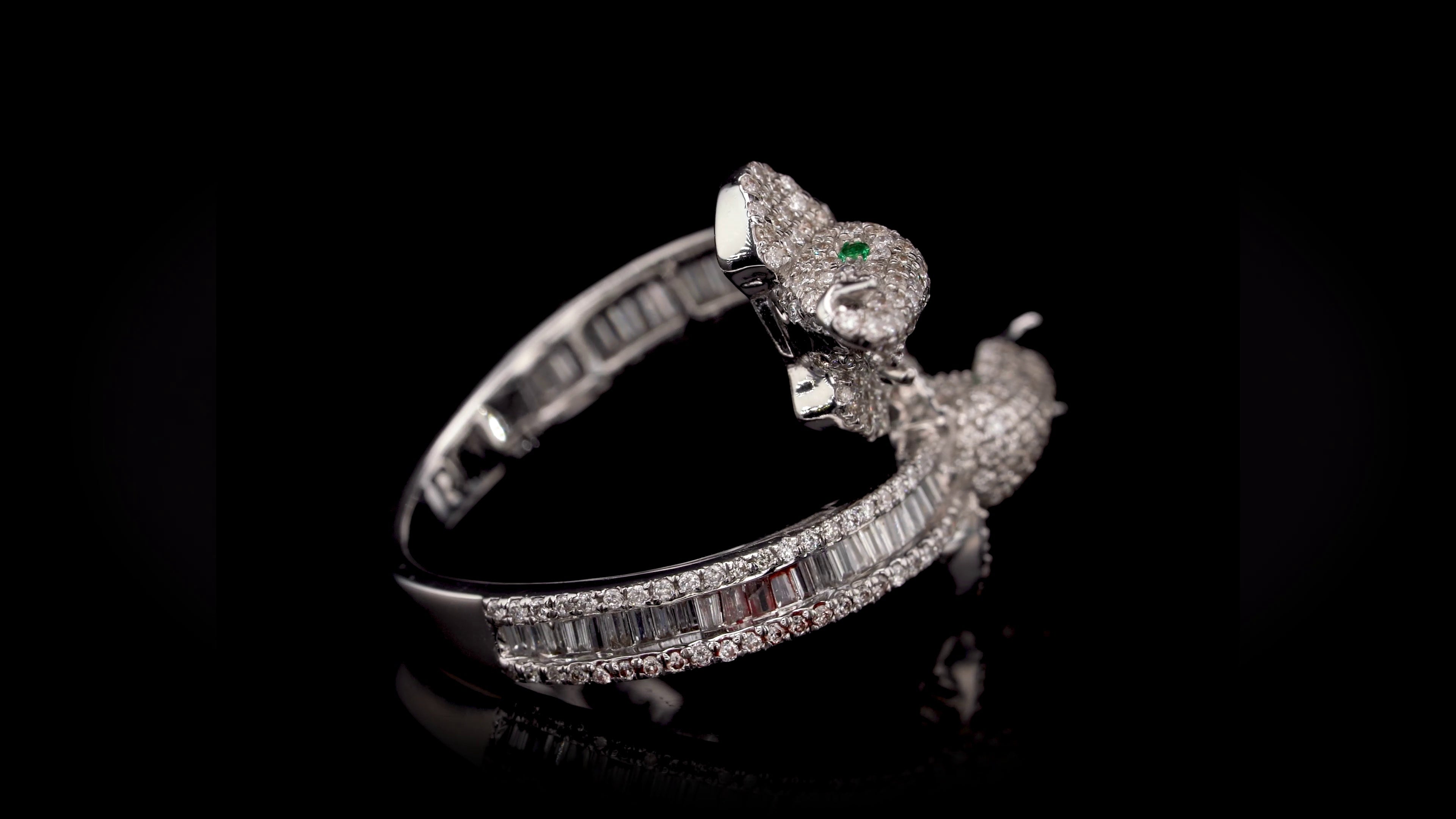 Lucky elephant White gold Diamond ring